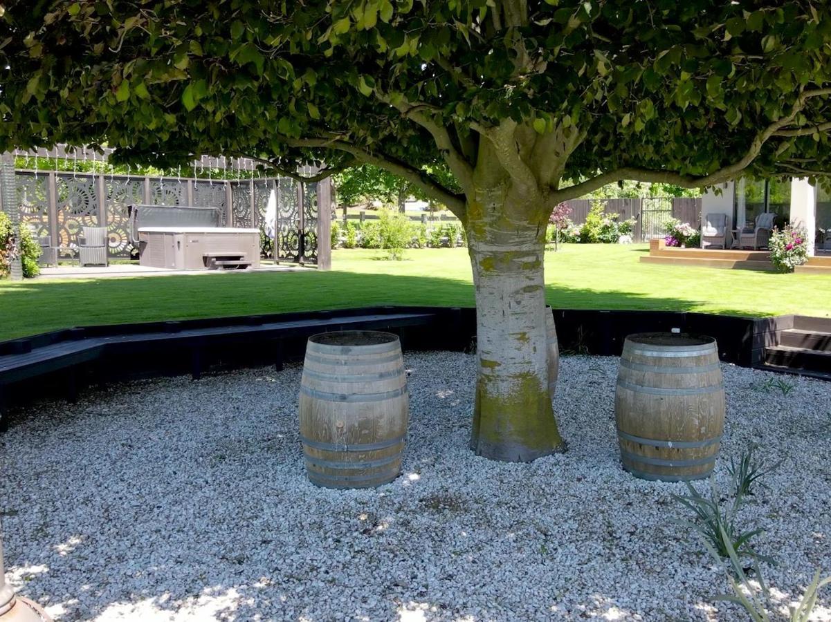 Copper Beech Wanaka - Luxury Accommodation Екстериор снимка
