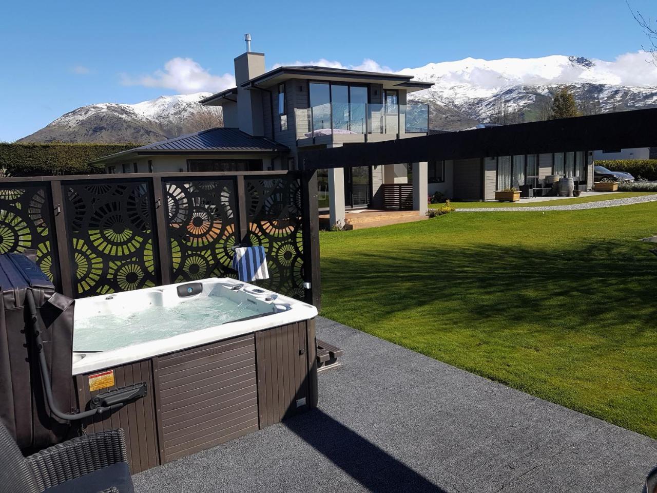Copper Beech Wanaka - Luxury Accommodation Екстериор снимка